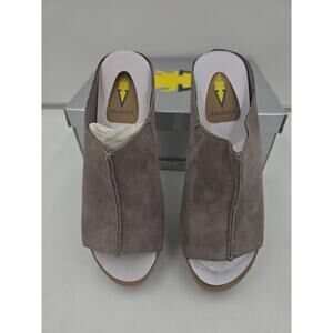 Volatile Carrier Taupe Womens Size 10 Suede Leather Slide Wedge Platform Sandals